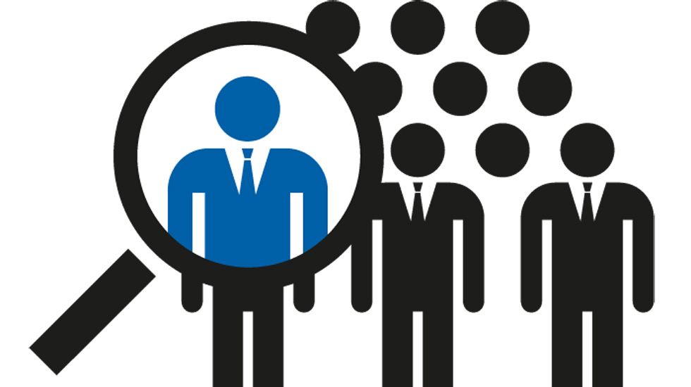 What is the process to find executives in Dubai?